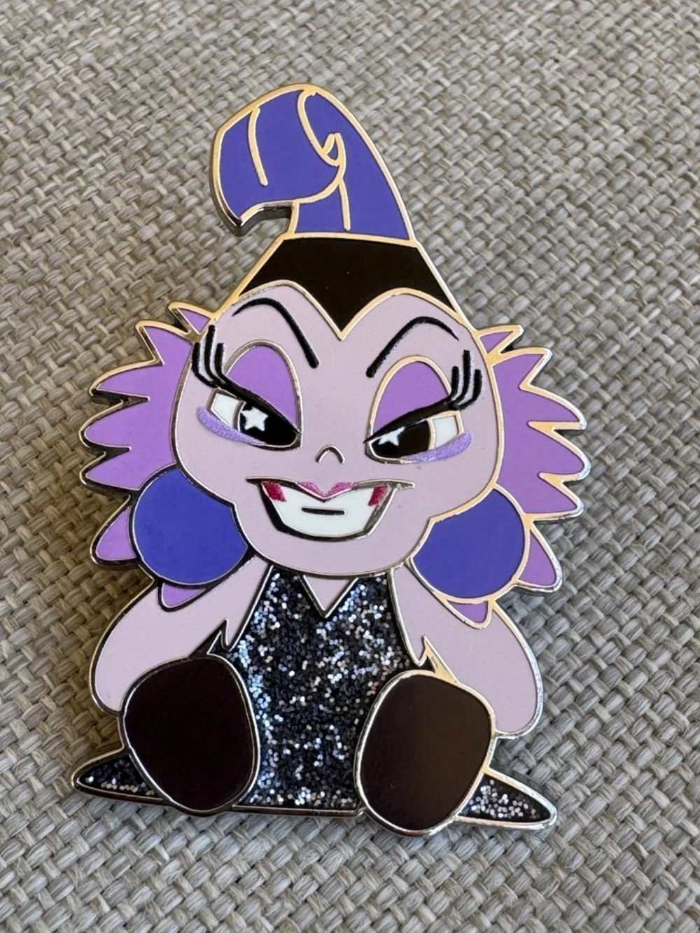 Disney 2026 Yzma Emperors New Groove Shimmer Wishables Mystery Pin Hidden Mickey